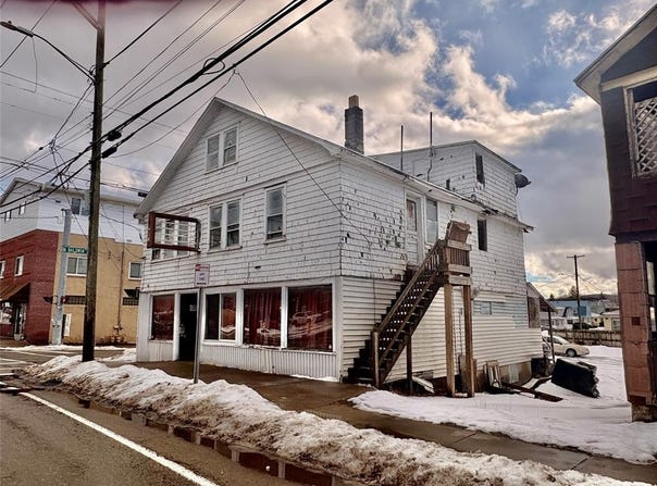 272 Harry L Drive, JOHNSON CITY, NY 13790