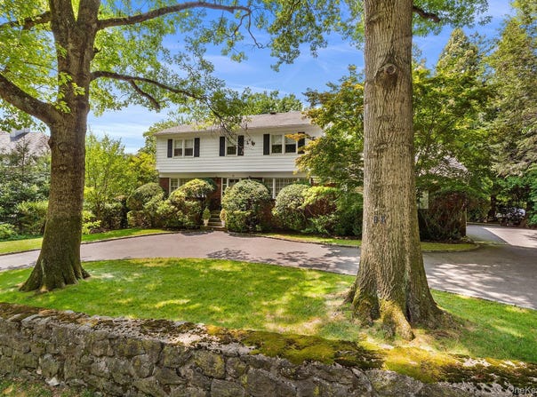 19 Carlton Road, Bronxville, NY 10708