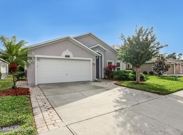 2104 Spring Creek Circle NE, Palm Bay, FL 32905