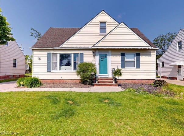 1690 Byron Drive, Mayfield Heights, OH 44124