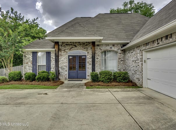 230 Falls Crossing, Madison, MS 39110