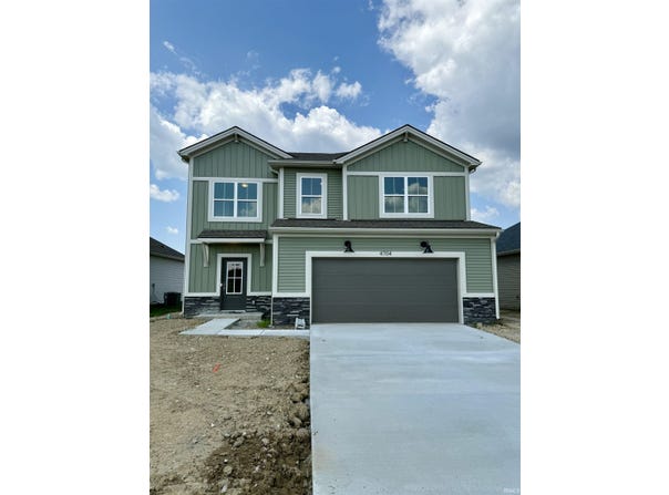 4704 Chelmsford Drive, Newburgh, IN 47630