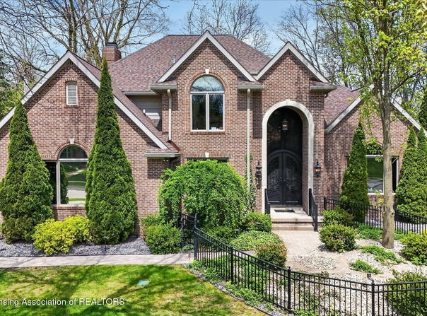 2032 Birch Bluff Drive, Okemos, MI 48864
