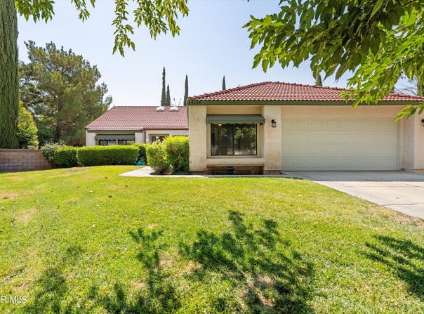 44204 Galion Avenue, Lancaster, CA 93536