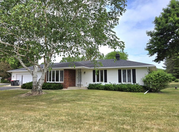 W6330 Eastern Ave, Fort Atkinson, WI 53538