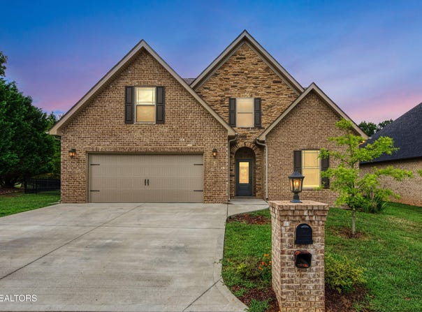 141 Olympic Drive, Lenoir City, TN 37771