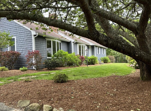21 Friends Lane, South Dennis, MA 02660