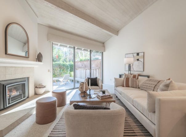 9542 Maple CT, Carmel, 93923