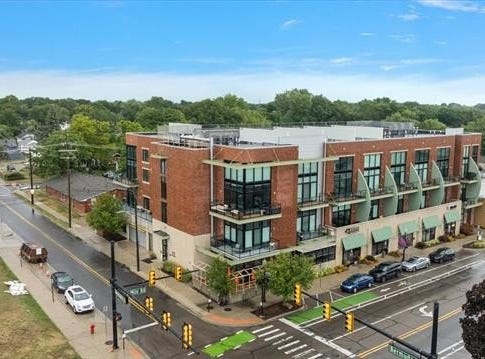 211 E 9 Mile Road, Ferndale, MI 48220