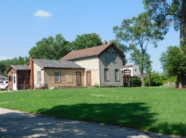 3976 Rotary, ROCKFORD, IL 61109