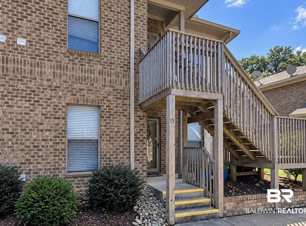 20637 Blueberry Ln, Fairhope, AL 36532