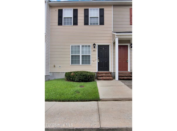 352 Bracken Place, Jacksonville, NC 28540