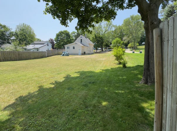 323 Lafayette Avenue, Grand Haven, MI 49417