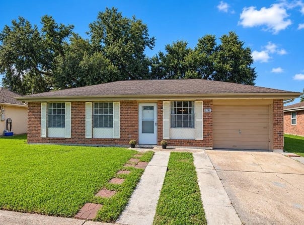 2741 CARDINAL Drive, Marrero, LA 70072