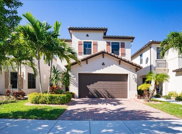 9786 W 34th Ave, Hialeah, FL 33018