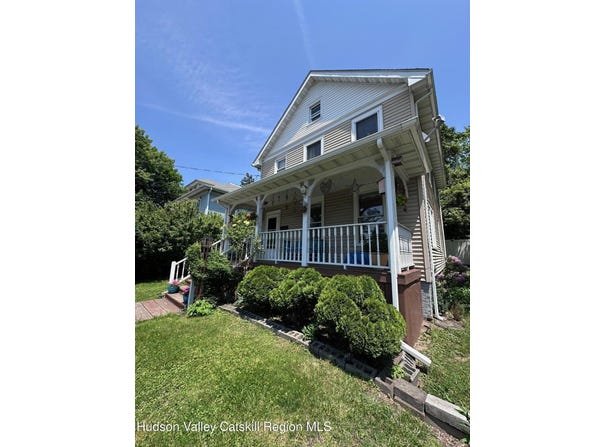91 Ulster Avenue, Saugerties, NY 12477