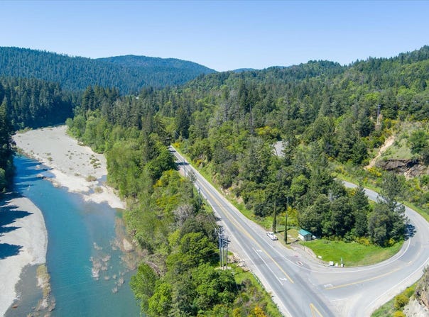 1000 Evergreen Road, Redway, CA 95560