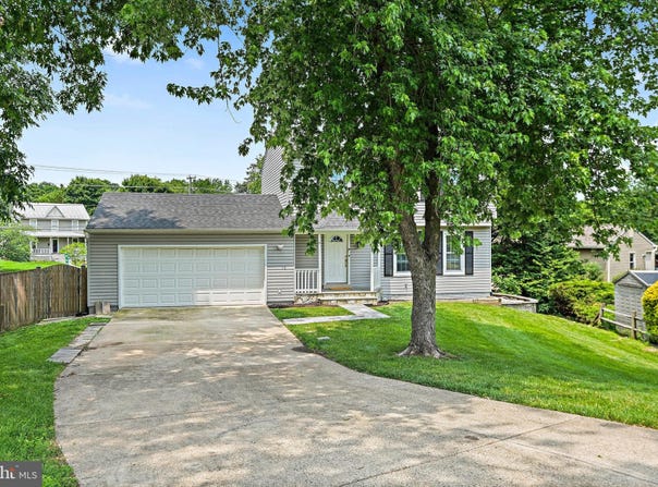 1105 TRAPPER CREST COURT, HERNDON, VA 20170