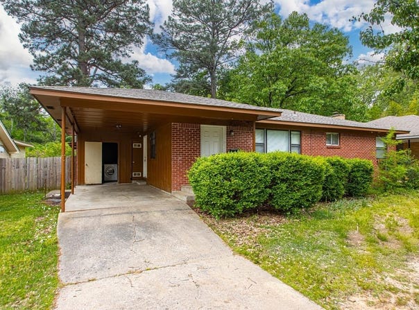 6815 W 34 Street, Little Rock, AR 72204