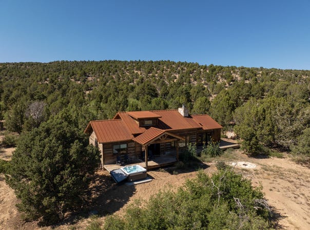 7815 W Peaches Ln, Mt. Carmel, UT 84755