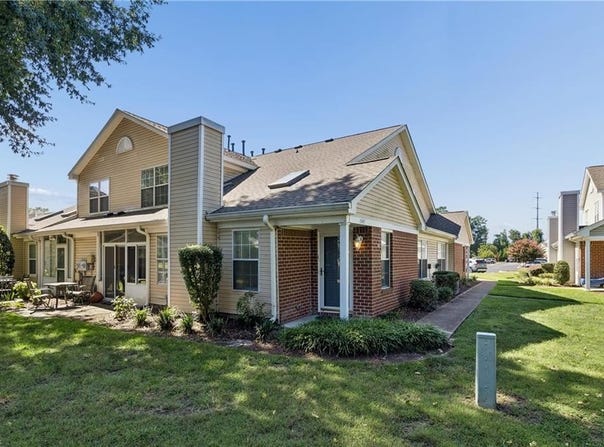 1547 Orchard Grove Drive, Chesapeake, VA 23320