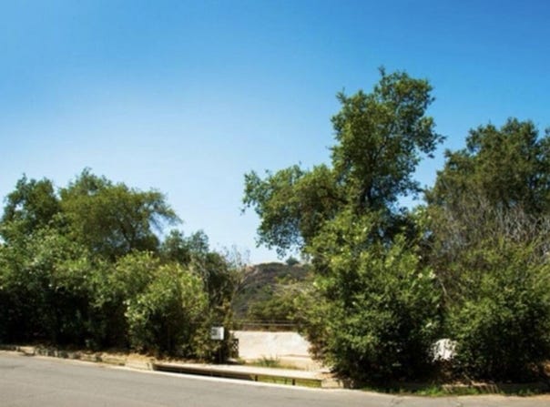 2451 Nalin Dr, Los Angeles, CA 90077