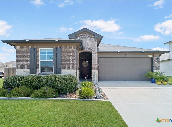 1449 Almond Creek, Seguin, TX 78155