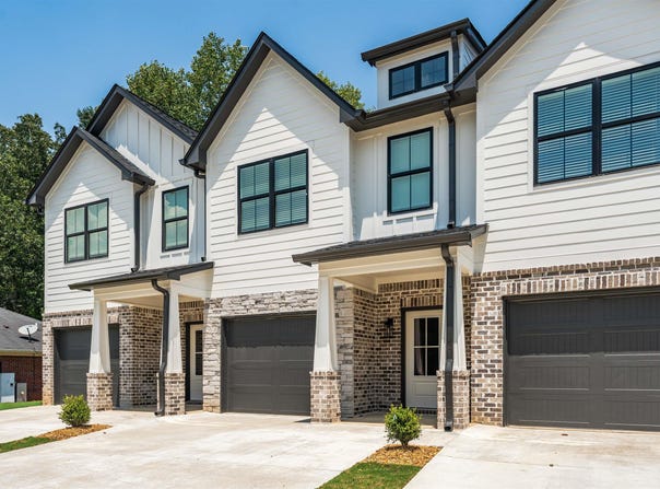 22135 VILLAGE PARKWAY, HELENA, AL 35080