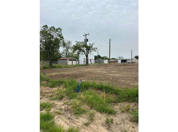 405 Grayson Street, Pottsboro, TX 75076