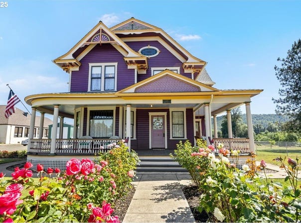 221 MAIN ST, Riddle, OR 97469