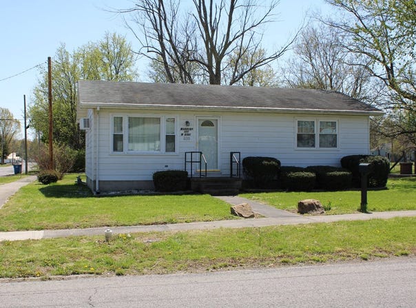600 W King st., Fairfield, IL 62837