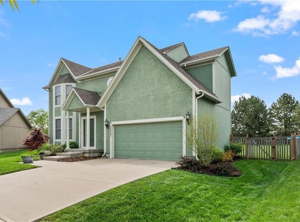 24987 W 150 Court, Olathe, KS 66061