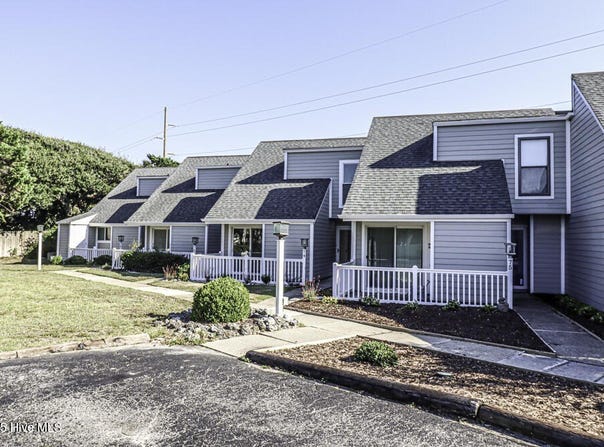 130 Salter Path Road, Pine Knoll Shores, NC 28512