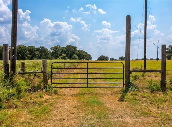 11733 Winstead Lane, Calvert, TX 77837