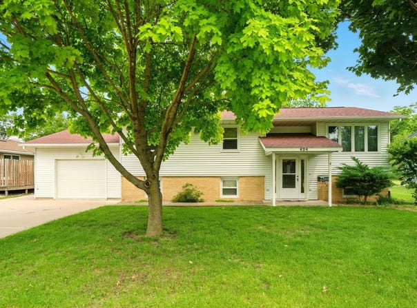 624 W Street, Plainfield, IA 50666