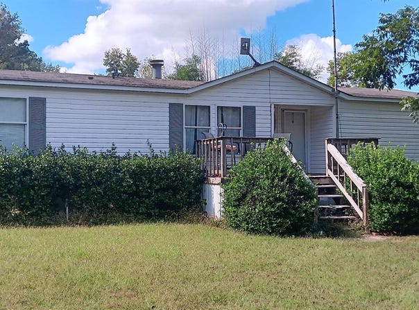 100 ACADEMY Rd, Pulaski, TN 38478