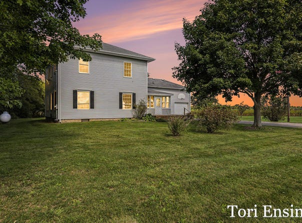 6676 County Farm Road, Greenville, MI 48838
