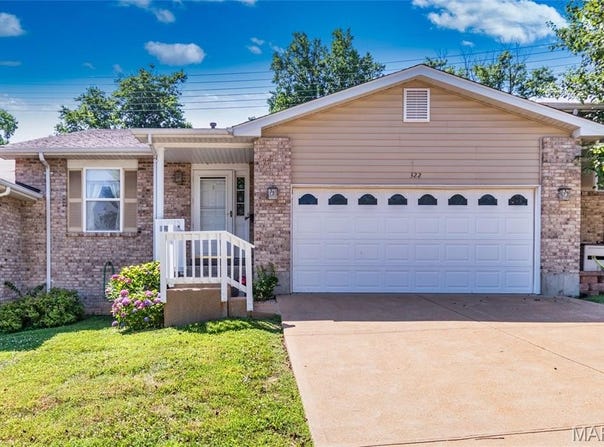 322 Oak Ridge Parkway, Arnold, MO 63010