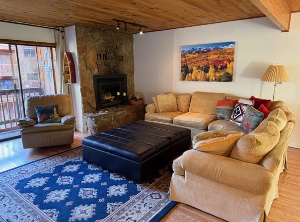 10 Jackson Hole Road, Angel Fire, NM 87710-0000
