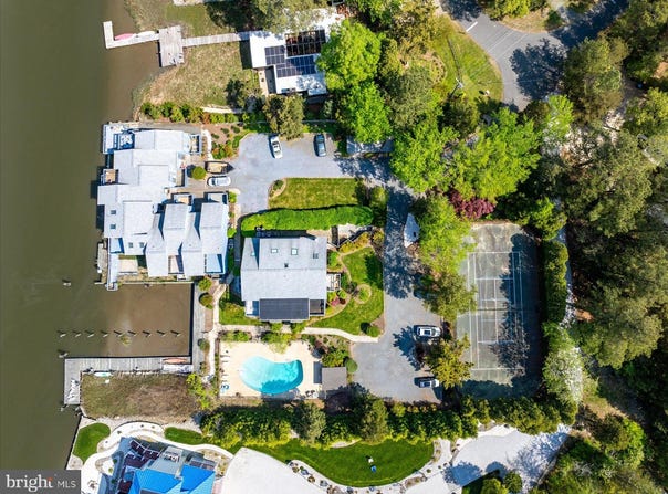2 SNUG HARBOR COURT, REHOBOTH BEACH, DE 19971