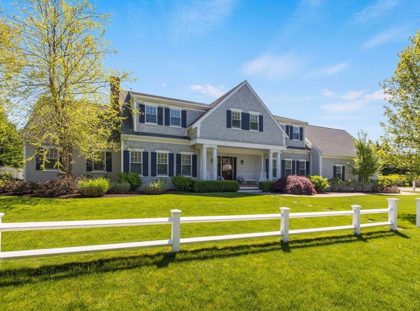 10 Shiverick Road, East Dennis, MA 02641