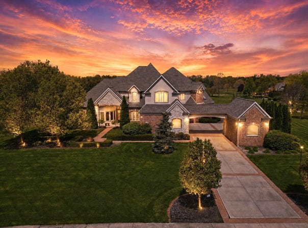 1200 White Hawk Drive, Crown Point, IN 46307