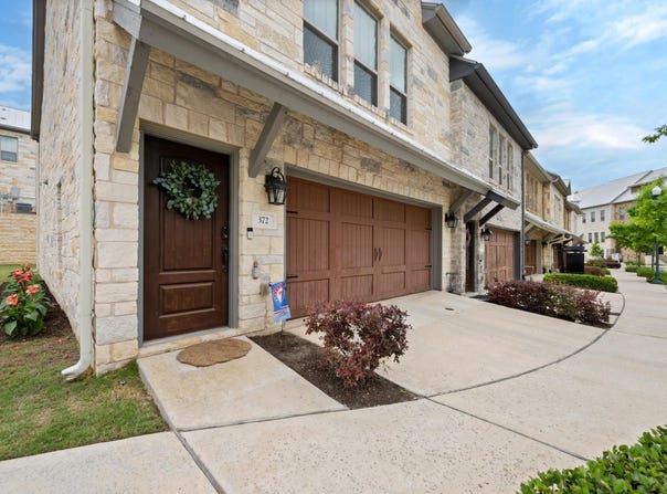 372 Adams St, Georgetown, TX 78628