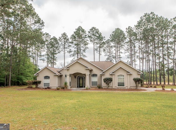 141 Dogwood, Eastman, GA 31023