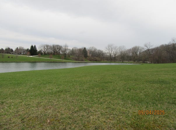 274 Bridlewood Lane, Valparaiso, IN 46385