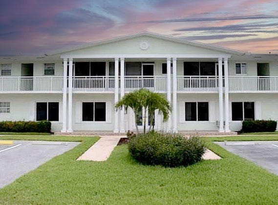 2100 NE 38th Street, Lighthouse Point, FL 33064