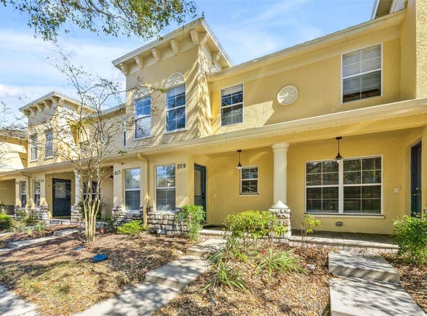 209 DRAW BRIDGE LN, VALRICO, FL 33594