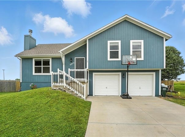 32655 W 174th Terrace, Gardner, KS 66030