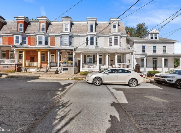 443 W WALNUT Street, KUTZTOWN, PA 19530