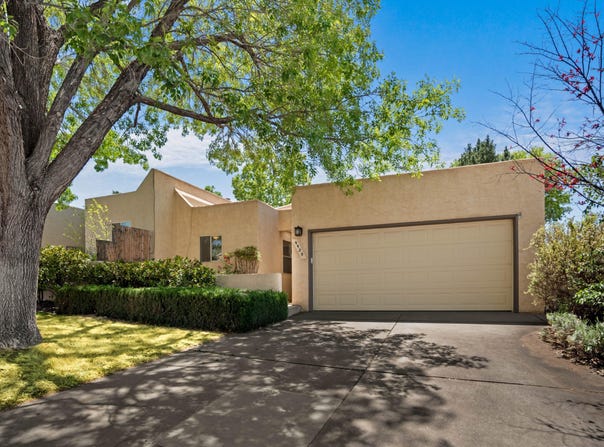 9520 Bent Road NE, Albuquerque, NM 87109